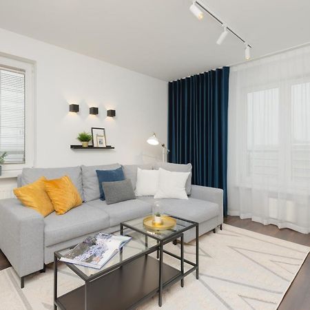 Beautiful & Spacious Warsaw Apartment By Noclegi Renters Bagian luar foto